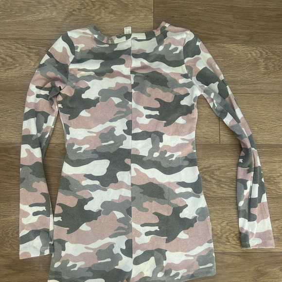 Onesie pjs - Picture 2 of 2